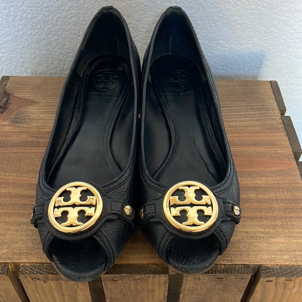 Tory Burch mini Miller Low Heel Wedge Sz 7.5